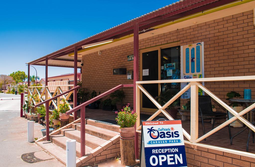 Outback Oasis Caravan Park Carnarvon Dış mekan fotoğraf